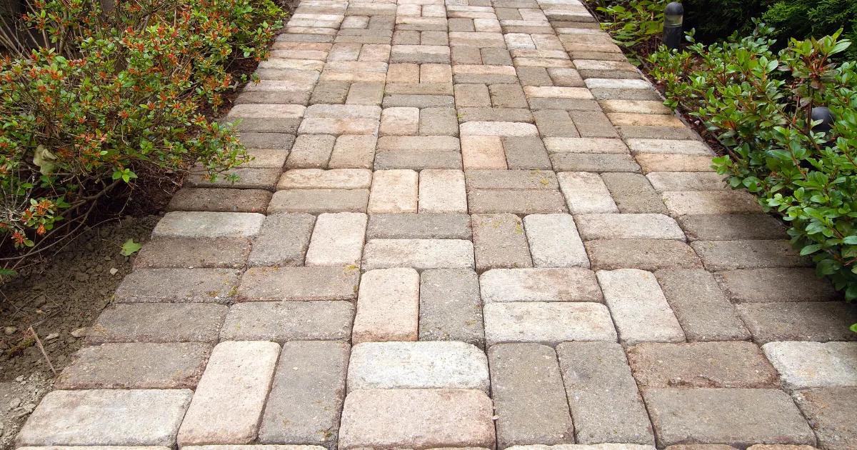 15+ Simple & Beautiful Garden Pathway Ideas